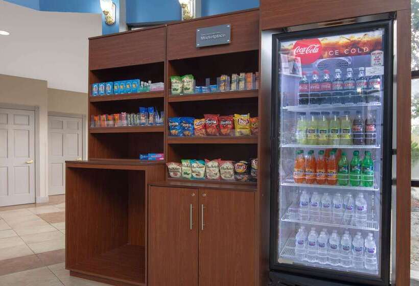 هتل Baymont By Wyndham Laurel