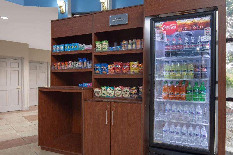 هتل Baymont By Wyndham Laurel