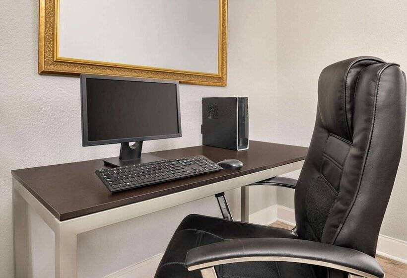 ホテル Baymont By Wyndham Swanton