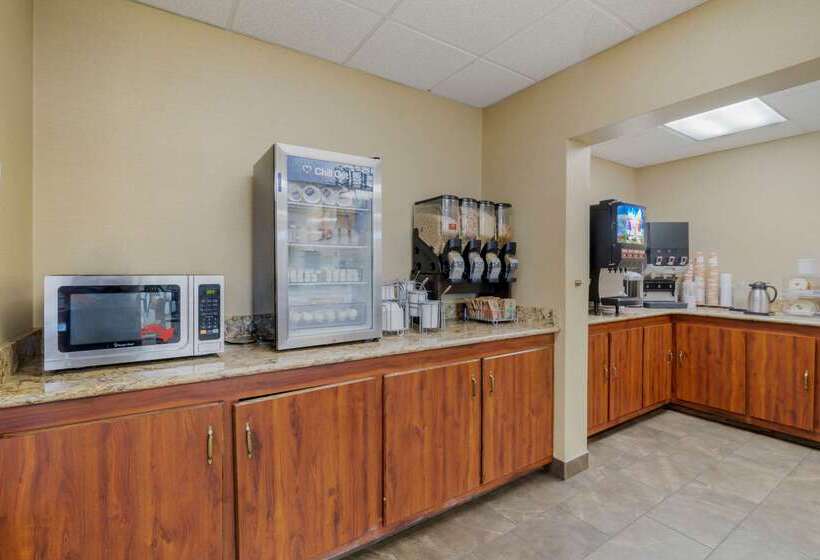 בית מלון כפרי Comfort Inn Bismarck