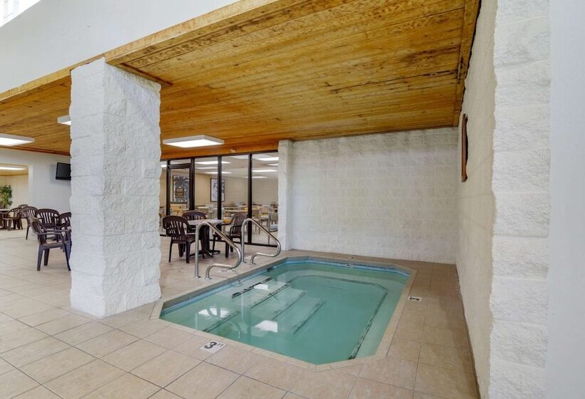 בית מלון כפרי Comfort Inn Bismarck