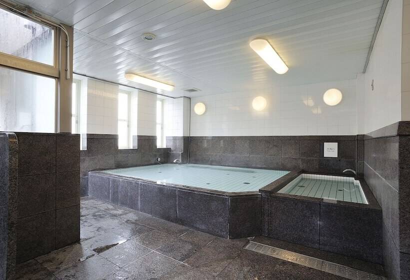 Apa Hotel Yokohama Kannai