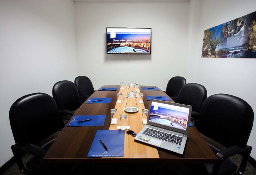 هتل Costa Del Sol Wyndham Chiclayo