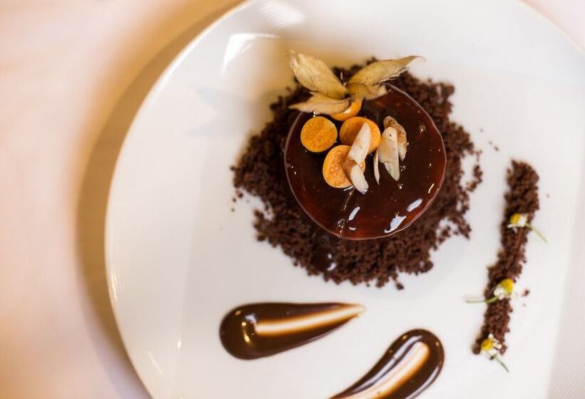 هتل Costa Del Sol Wyndham Chiclayo