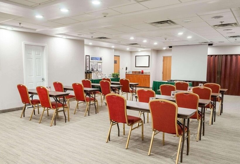 בית מלון כפרי Country Inn & Suites By Radisson, Cookeville, Tn