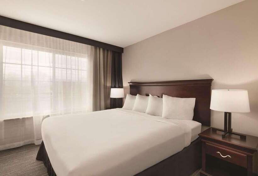 هتل Country Inn & Suites By Radisson, Madison, Al