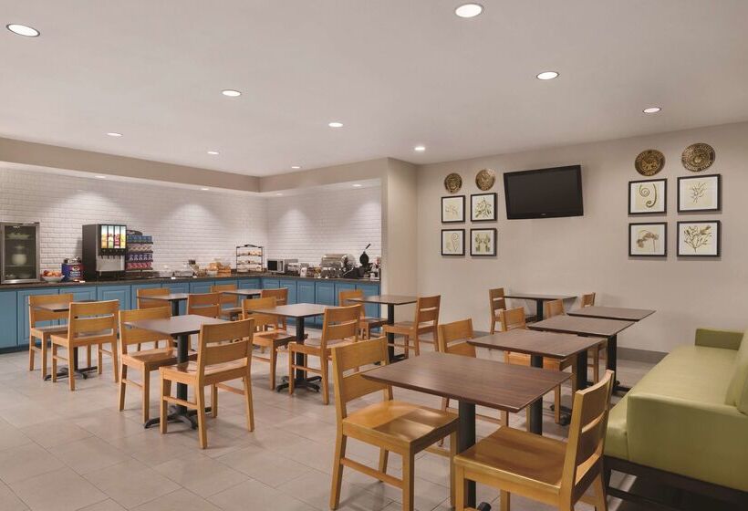 هتل Country Inn & Suites By Radisson, Madison, Al