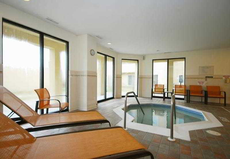 호텔 Courtyard Boston Raynham