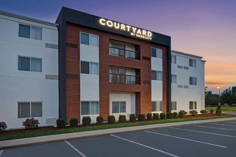 فندق Courtyard Boston Raynham