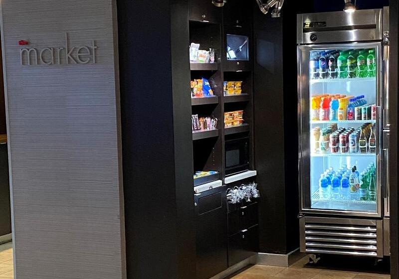 فندق Courtyard Boston Raynham