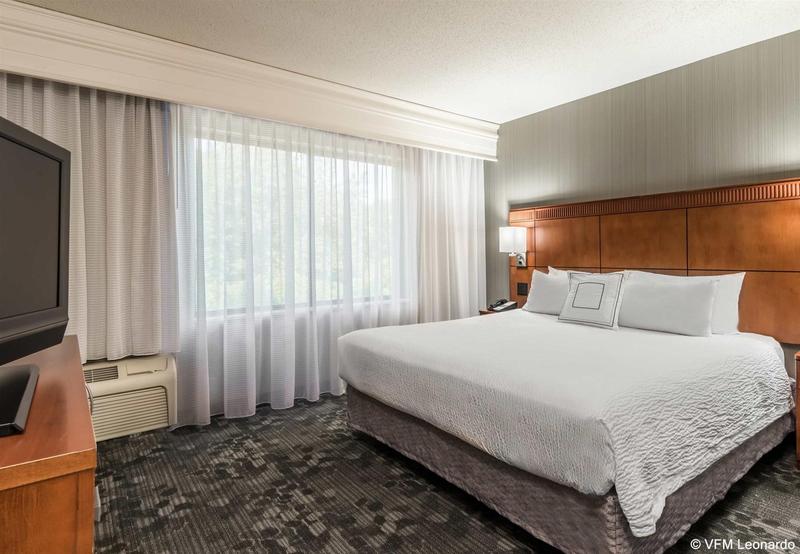 Отель Courtyard By Marriott Danbury