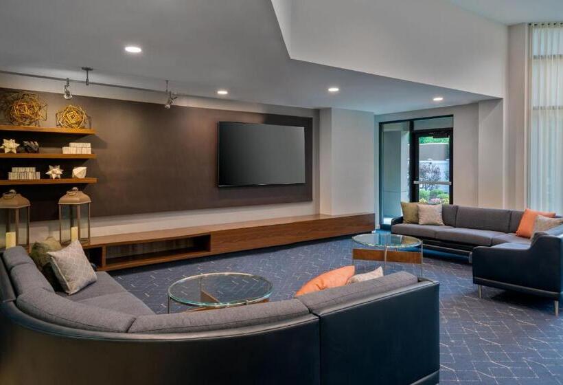 Отель Courtyard By Marriott Danbury