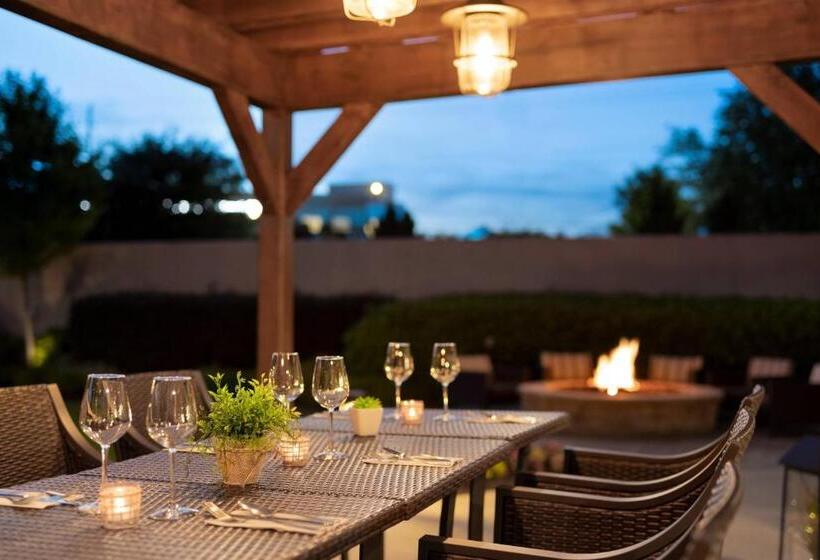 فندق Courtyard Greenville