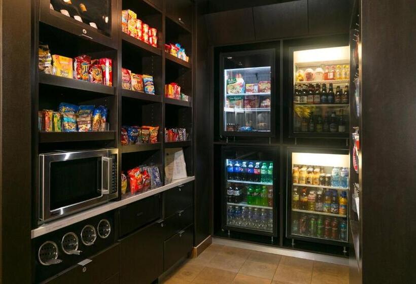 בית מלון כפרי Courtyard Kansas City East/blue Springs