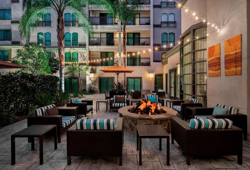 בית מלון כפרי Courtyard By Marriott Los Angeles Pasadena Old Town