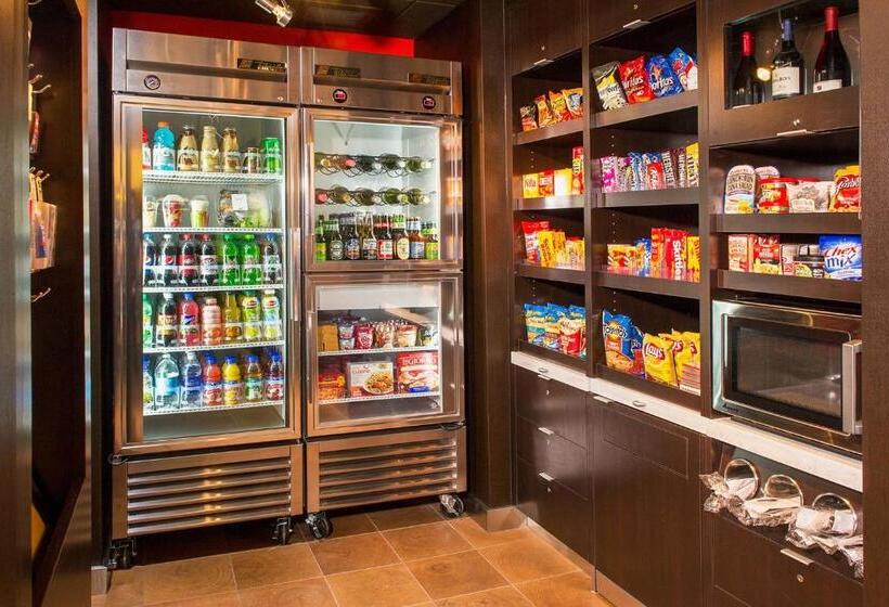 Отель Courtyard Manassas Battlefield Park