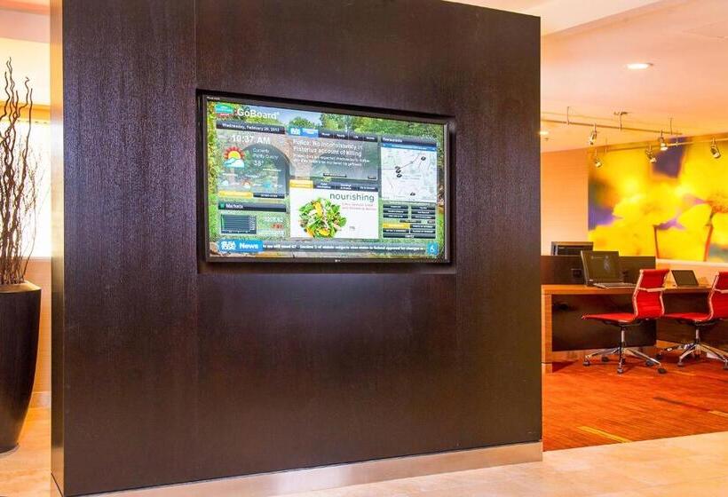 Отель Courtyard Manassas Battlefield Park