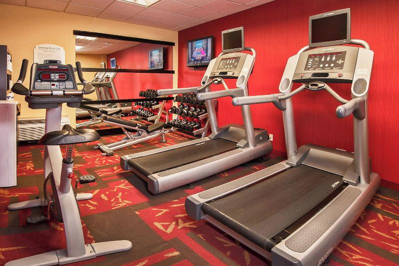 Отель Courtyard Manassas Battlefield Park