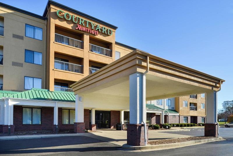 فندق Courtyard By Marriott Milwaukee North/brown Deer
