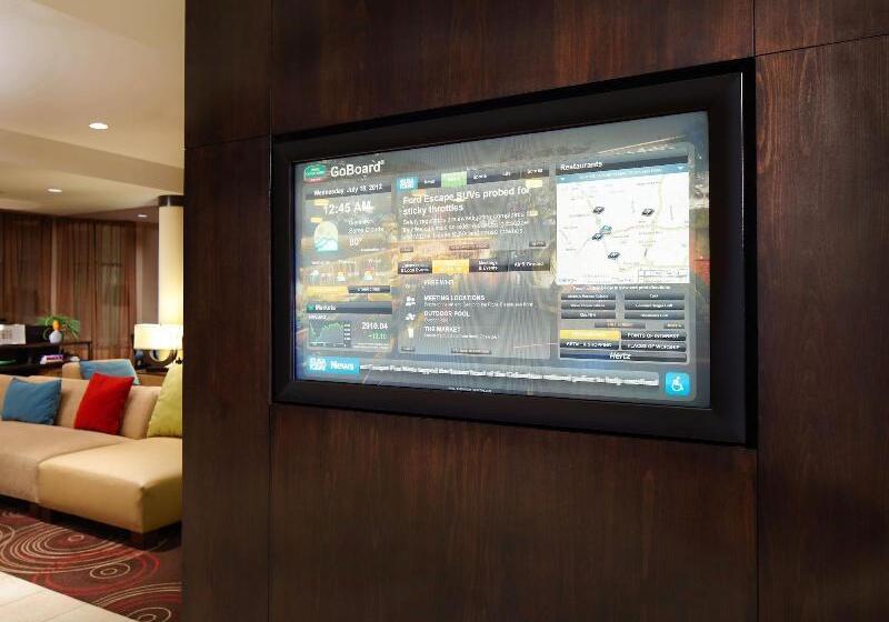 Отель Courtyard By Marriott San Antonio Six Flags At The Rim