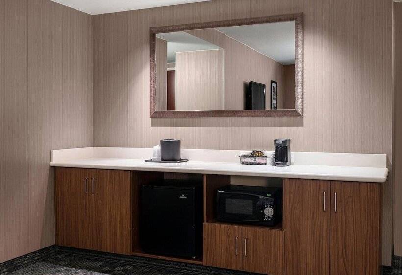 هتل Courtyard By Marriott Seattle Federal Way