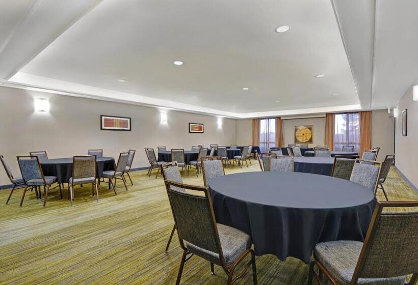 هتل Courtyard Shreveport Airport