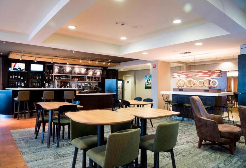 هتل Courtyard Shreveport Airport