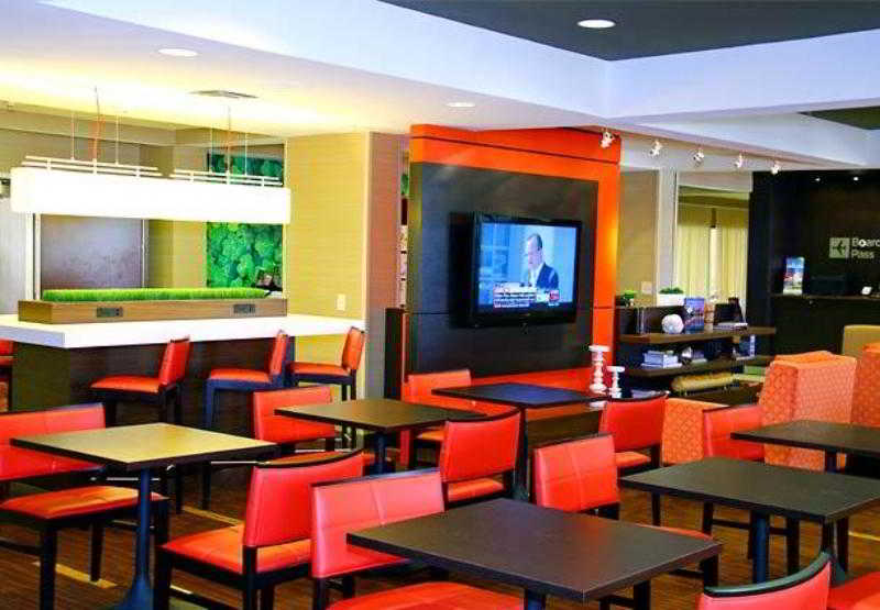 هتل Courtyard Shreveport Airport