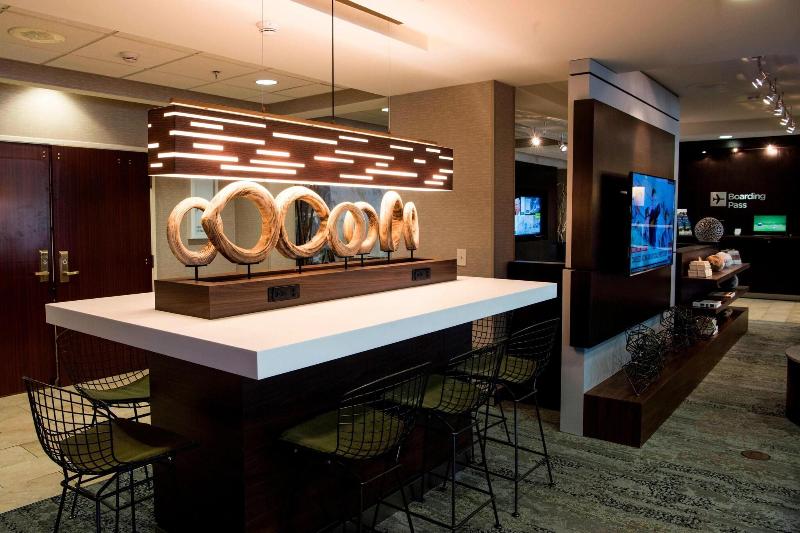 هتل Courtyard Shreveport Airport