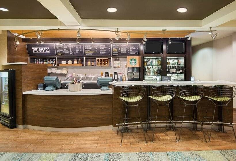 호텔 Courtyard By Marriott Springfield Airport