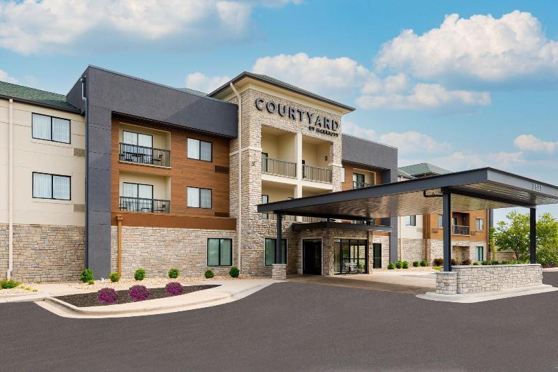 호텔 Courtyard By Marriott Springfield Airport