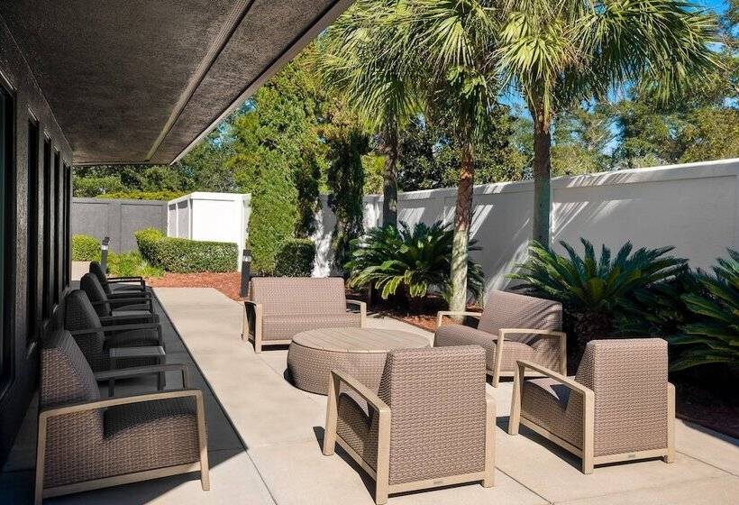 בית מלון כפרי Courtyard Tallahassee North/i10 Capital Circle