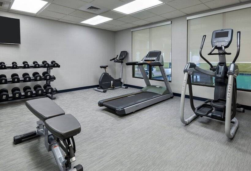 בית מלון כפרי Courtyard Tallahassee North/i10 Capital Circle