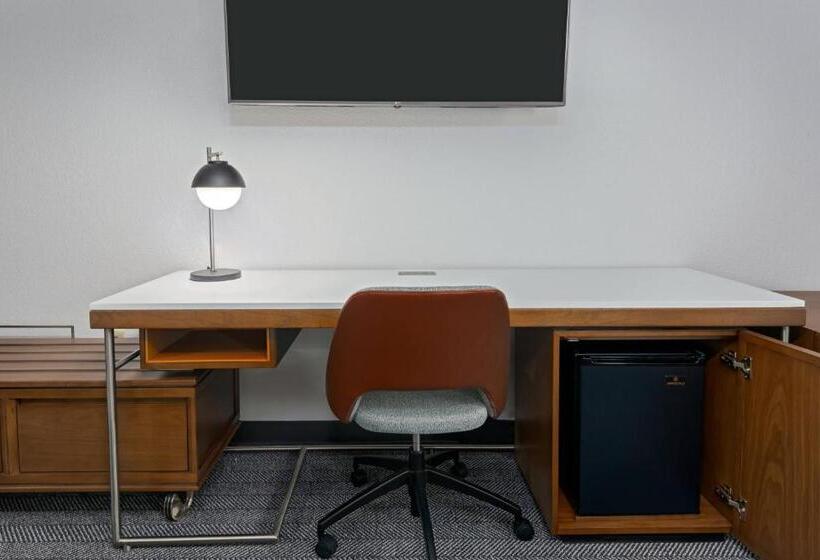 בית מלון כפרי Courtyard Tallahassee North/i10 Capital Circle