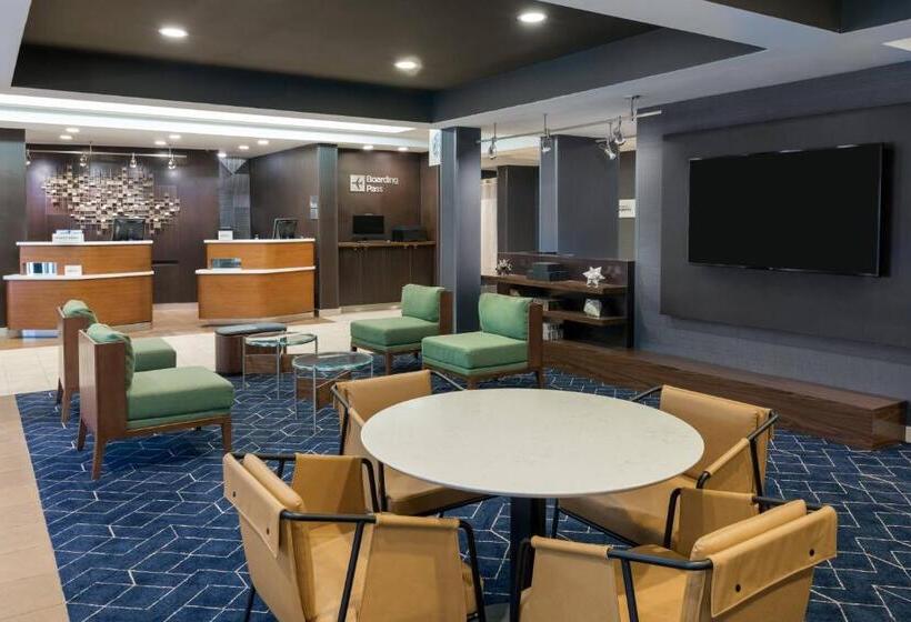 בית מלון כפרי Courtyard Tallahassee North/i10 Capital Circle