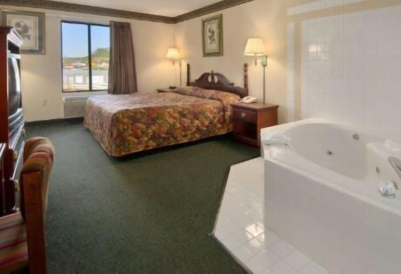 Отель Days Inn By Wyndham Grayson