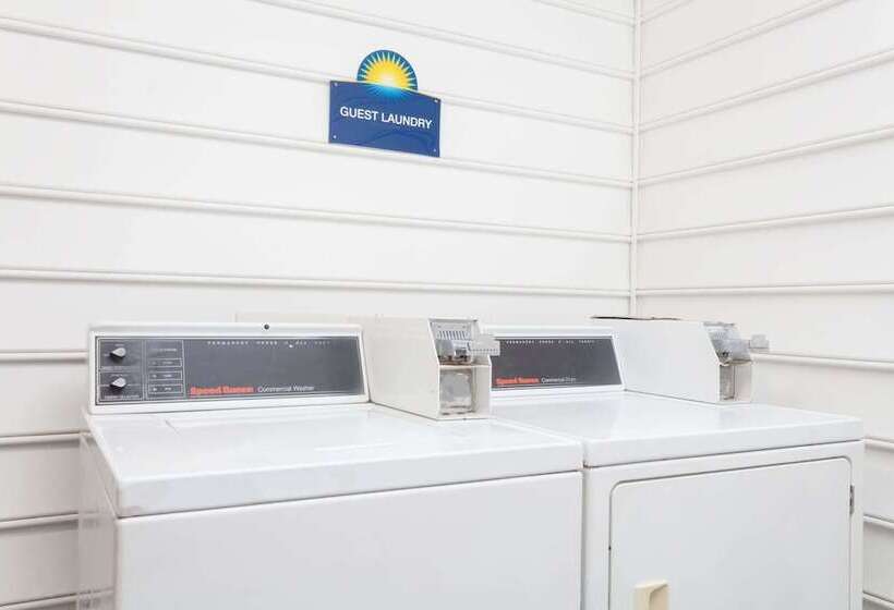 فندق Days Inn By Wyndham Hampton