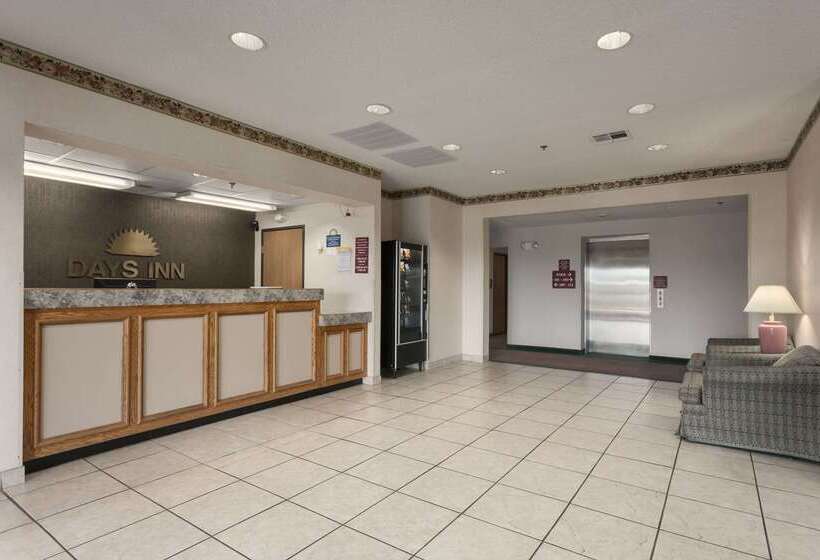 فندق Days Inn By Wyndham Jefferson City
