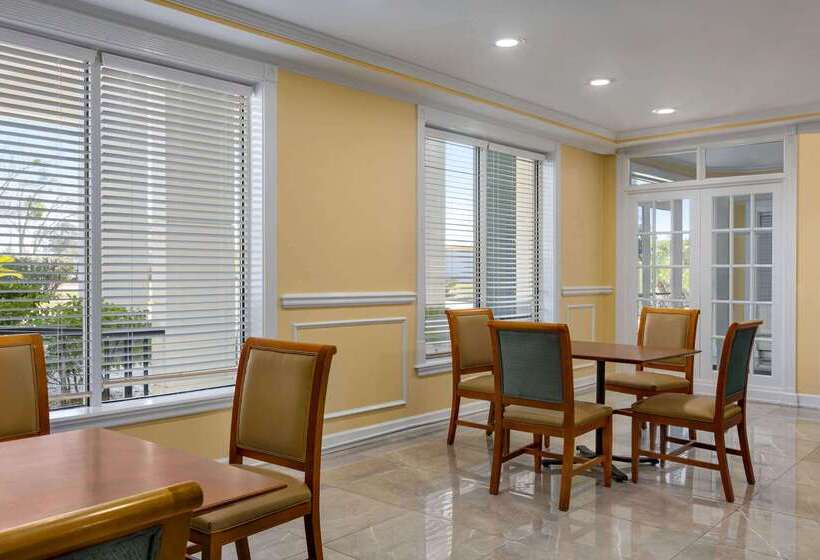 فندق Days Inn By Wyndham Kingsland Ga
