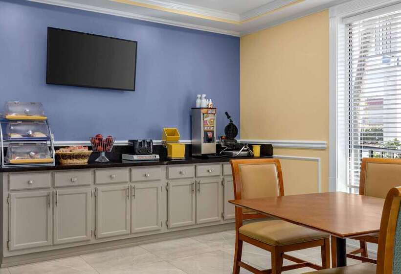 فندق Days Inn By Wyndham Kingsland Ga