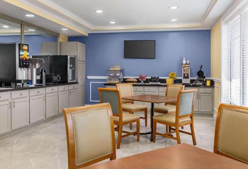 فندق Days Inn By Wyndham Kingsland Ga