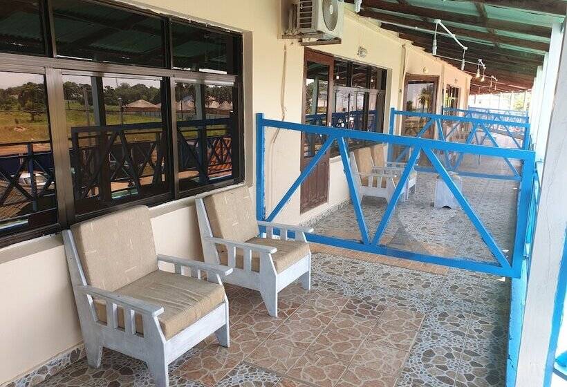 هتل Djembe Beach Resort