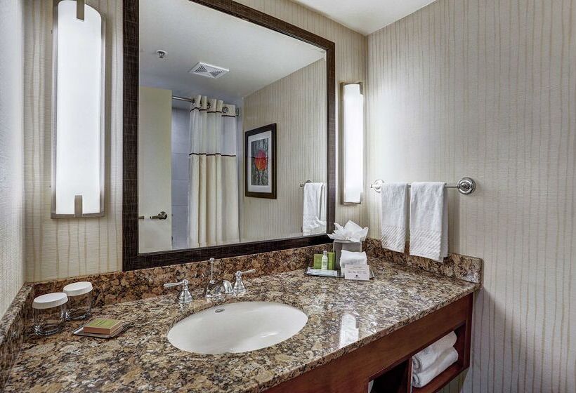 هتل Alpenrock Breckenridge, Curio Collection By Hilton