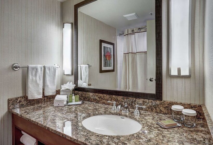 Отель Alpenrock Breckenridge, Curio Collection By Hilton