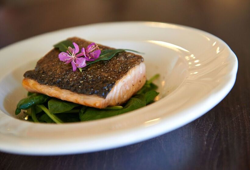 Отель Alpenrock Breckenridge, Curio Collection By Hilton