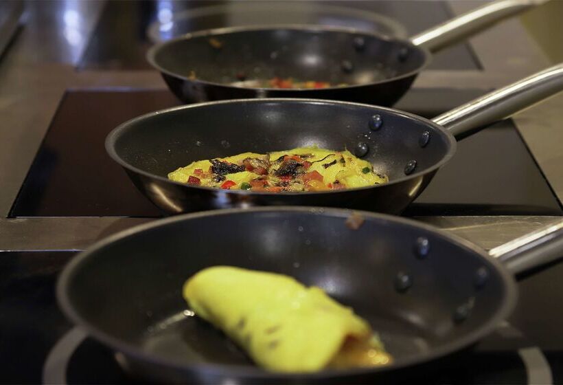 Отель Alpenrock Breckenridge, Curio Collection By Hilton