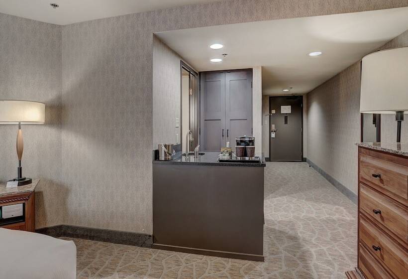 هتل Alpenrock Breckenridge, Curio Collection By Hilton