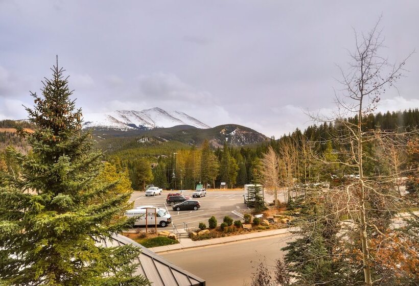 Отель Alpenrock Breckenridge, Curio Collection By Hilton