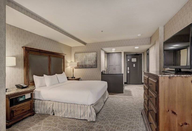 Отель Alpenrock Breckenridge, Curio Collection By Hilton