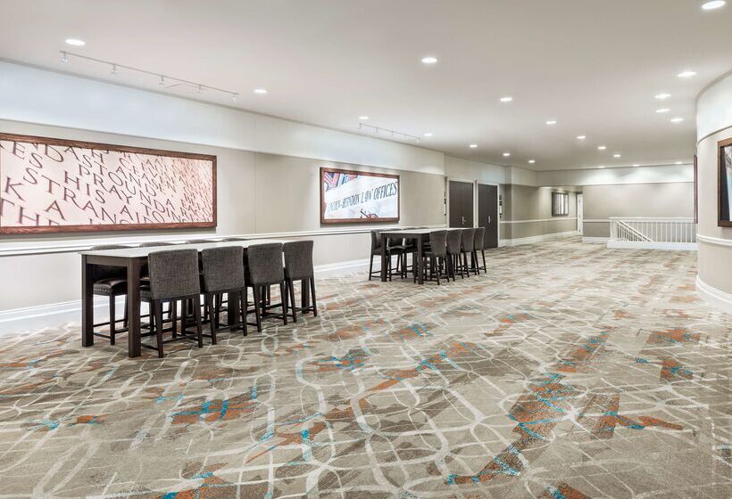 هتل President Abraham Lincoln Springfield   Doubletree By Hilton